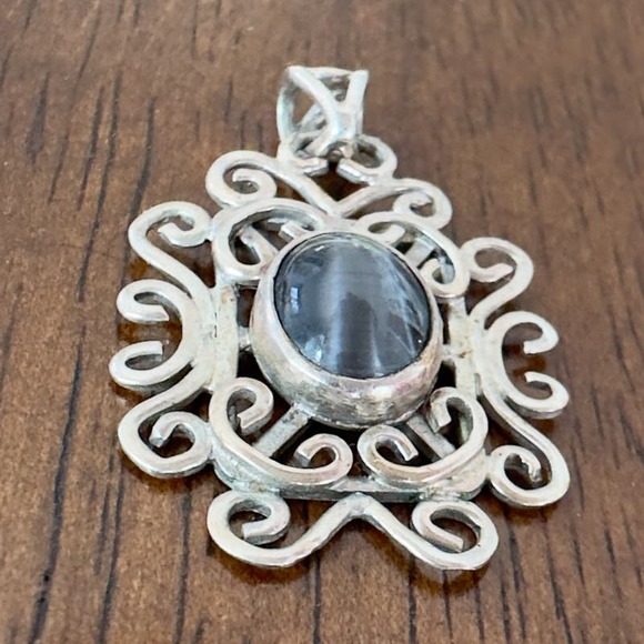 Vintage Sterling Silver 925 Gray Labradorite Filigree Pendant 90s Grunge Celtic - Picture 12 of 12
